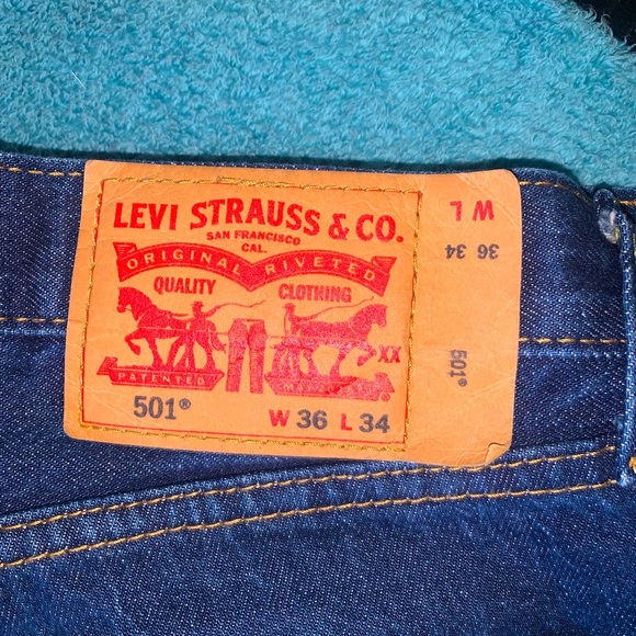 Levi's® Men's 501® Original Fit Straight Leg Jeans - Picture 3 of 7